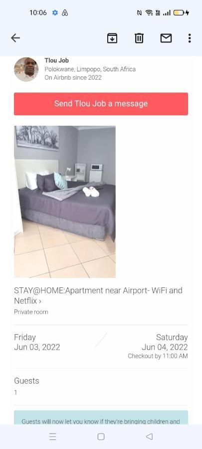 Stay At Home Airport Lodge เคมป์ตัน พาร์ค ภายนอก รูปภาพ